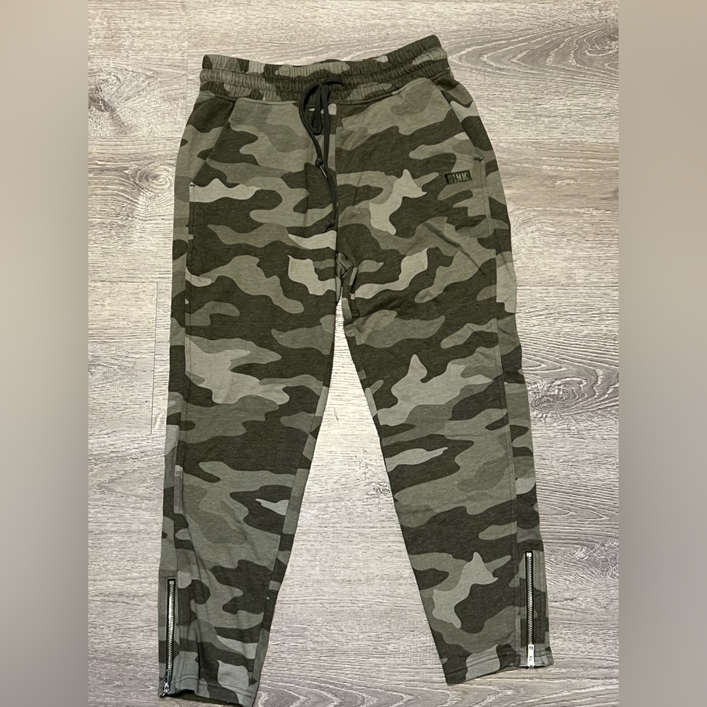 Victoria’s Secret Sweatpants - Picture 3 of 3
